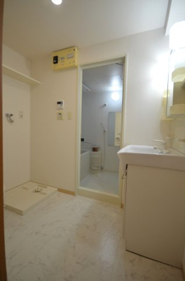 【洗面所】 | エフパルク県庁前 | 別号室の写真になります。現況優先。