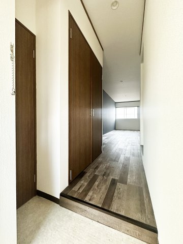Corpo IWATANIの玄関|落ち着いた玄関です