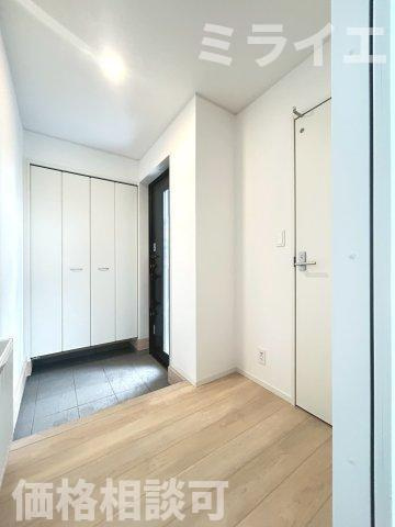 【新築戸建】札幌市豊平区月寒東2条16丁目2棟の玄関