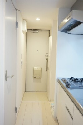 リブリ・アイネの玄関