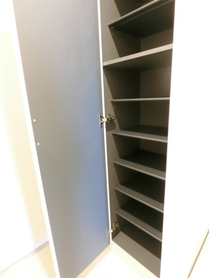 【玄関】 | リブリ・ヴィヴェンテ