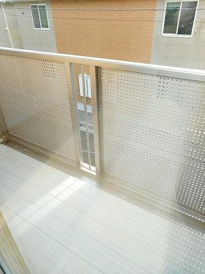 アイズ　ガーデンＢのバルコニー