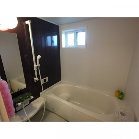 各務原市鵜沼小伊木町２丁目のアパートの浴室