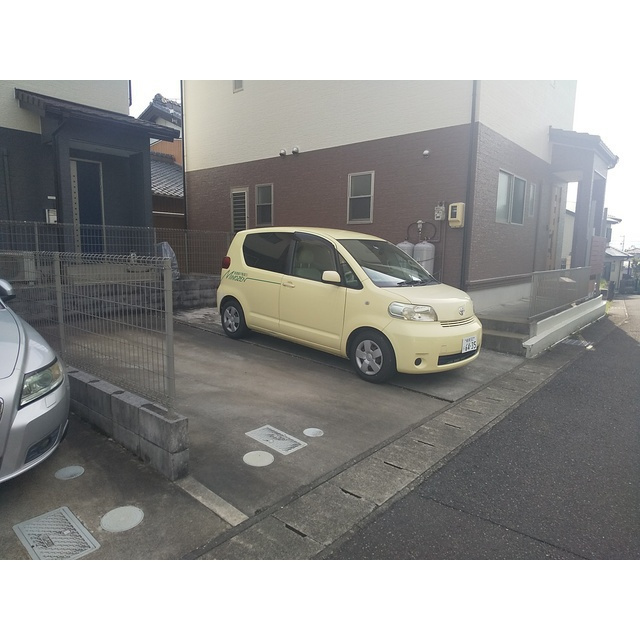 Ｕｍｂｒｅｌｌａ　Ｐｌａｉｎの駐車場