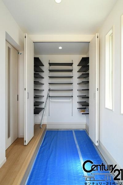 橿原市石原田町 ／新築一戸建の内観：施工例|■ＳＩＣ完備で玄関をスッキリ快適にお使いいただけます！■
