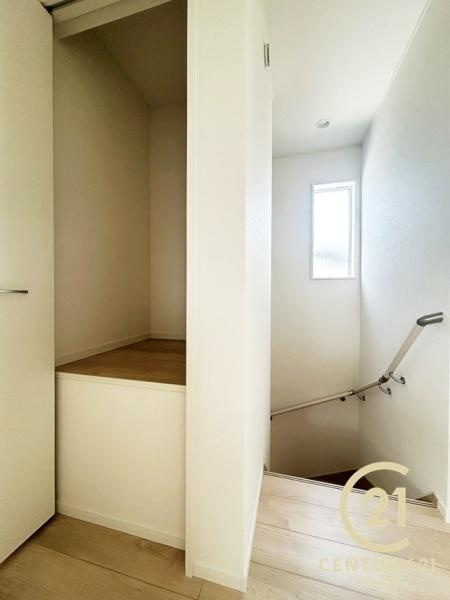 クレイドルガーデン五条畑 ／新築一戸建の内装|■現地撮影写真■こちらは２階廊下部分です！