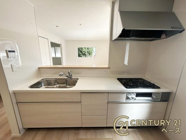 クレイドルガーデン五条畑 ／新築一戸建のキッチン|■現地撮影写真■収納力と使いやすさを追求したキッチンです！