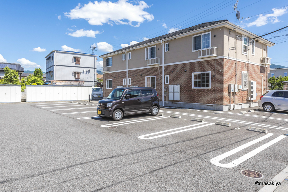 アヴェニール　Bの駐車場|駐車場