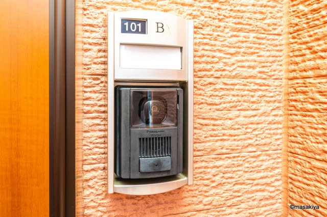 アヴェニール　Bのエントランス