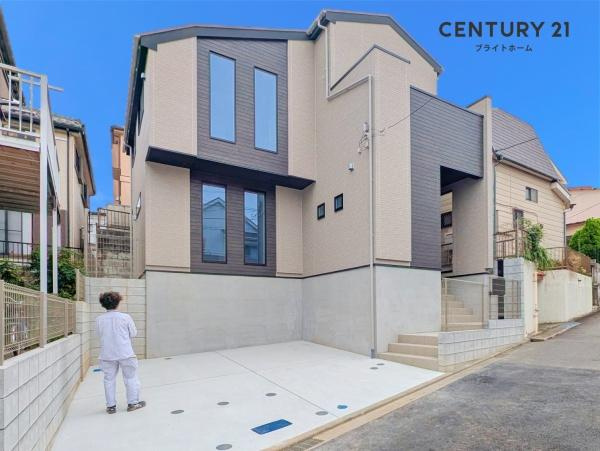 横浜市泉区白百合２丁目の新築一戸建の外観|周辺は落ち着いた街並み。
お気軽にお問い合わせください。