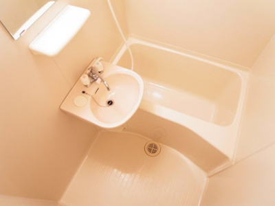 【浴室】 | レオパレスヤバタⅢ | 仕様、設備は現況と異なる場合があります。