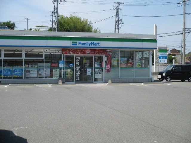 【周辺】 | カリダ　ウェントゥス | ファミリーマート宇部沖宇部店まで650m