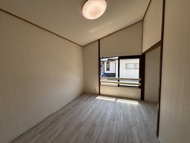 島田市月坂1丁目　中古戸建の洋室