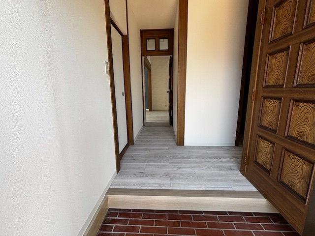 島田市月坂1丁目　中古戸建の玄関