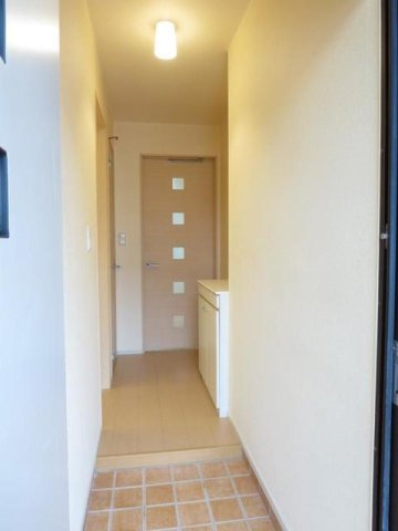 エルハーベン加茂宮Ｂの玄関|落ち着いた玄関です