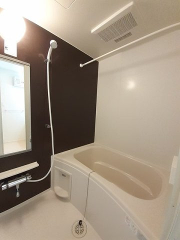 フランメゾン南沖洲Ｂの浴室|コンパクトで使いやすいお風呂です
