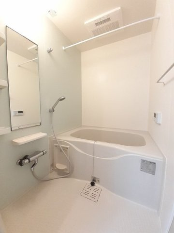 グランデ　成長　Ａの浴室|ゆったり過ごせるお風呂です