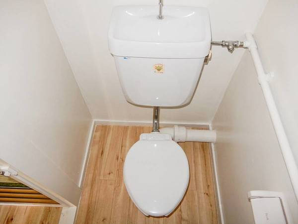 ビレッジハウス中野2号棟のトイレ|ビレッジハウスの同一物件・同一タイプの間取りの写真です