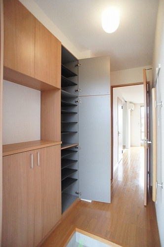 シャーメゾンなでしこ　Ｃの玄関