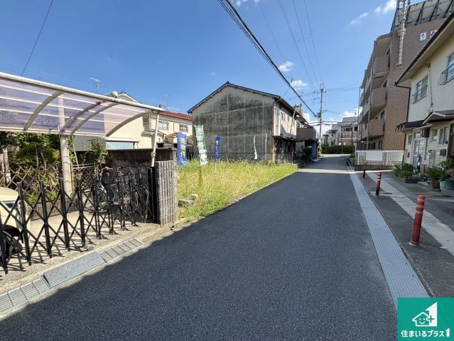 橿原市石原田町　新築一戸建ての外観|周辺は落ち着いた街並みの住宅地！子育てがしやすい住環境です！まだ未完成ですが、現地でしかわからない事もございます。是非一度ご覧ください。