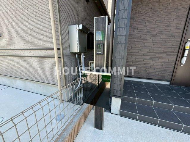 成田市美郷台　新築戸建　B号棟のエントランス