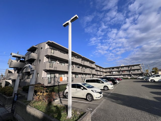 マウンティン・ツーの洋室|5.9帖洋室