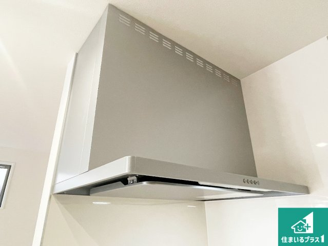 京都市伏見区向島庚申町　第3期　新築一戸建ての設備|汚れにくいスロットフィルタでお手入れラクラク！ＬＥＤ照明付き！