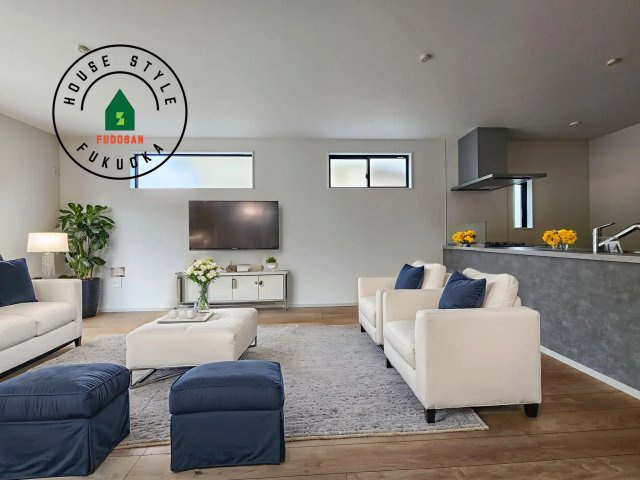 福岡市南区中尾2丁目第3-1棟（1号棟）　の居間・リビング|キッチンからリビングをしっかり確認できます。家族の笑顔があふれる空間になりそうですね。※家具はCGを合成したものです。