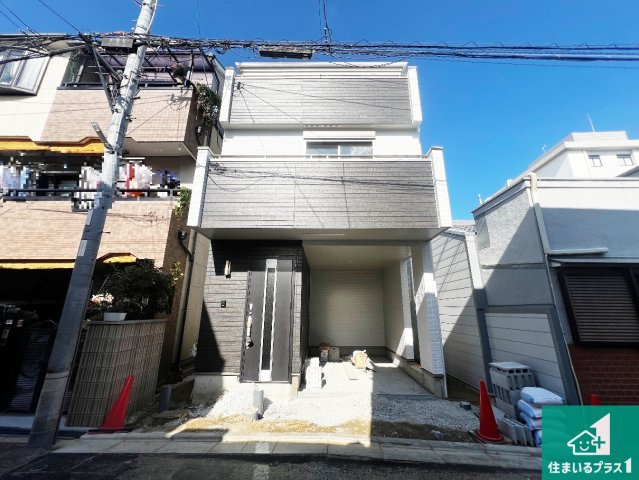 東大阪市小若江　新築一戸建てのトイレ|シンプルなトイレは落ち着く空間！お手入れも簡単です！