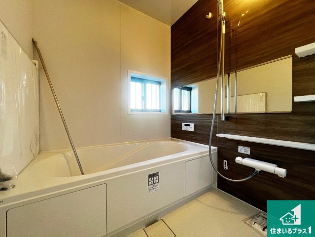 東大阪市小若江　新築一戸建ての前面道路含む現地写真|周辺は落ち着いた街並みの住宅地！子育てがしやすい住環境です！まだ未完成ですが、現地でしかわからない事もございます。是非一度ご覧ください。