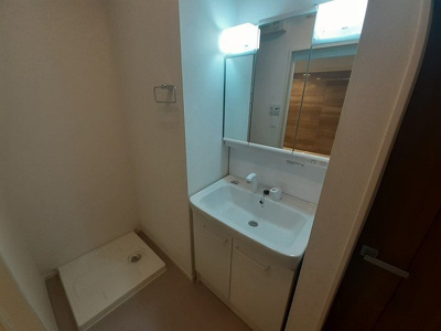 【洗面所】 | セントレジデンスⅠ | コンパクトで使いやすい洗面所