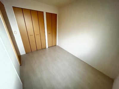 【内装】 | アルヴィータ | 洋室