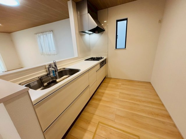 成田市美郷台　新築戸建　D号棟のキッチン