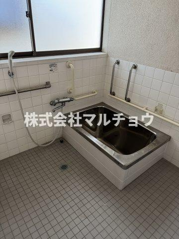 芳養松原戸建ての浴室|日々の暮らしに欠かせないお風呂です