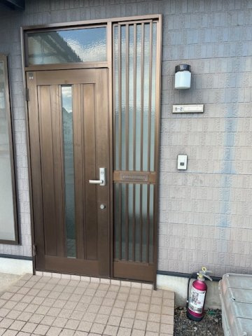 ひまわりハウスの玄関