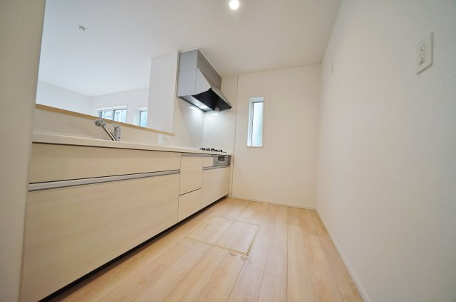 【横浜市旭区市沢町221-1全2棟新築戸建て】★仲介手数料無料★（市沢小学校・左近山中学校）のキッチン