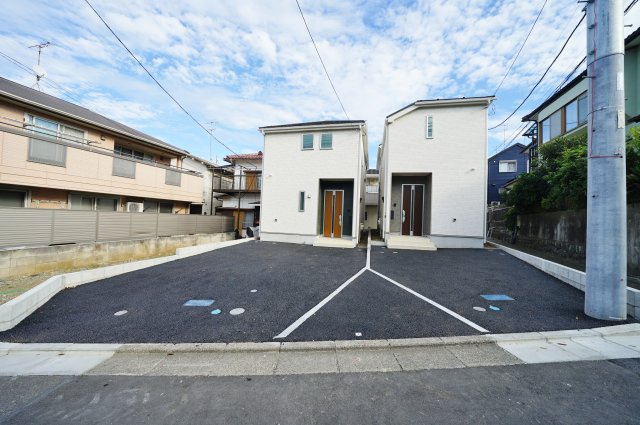 【横浜市旭区市沢町221-1全2棟新築戸建て】★仲介手数料無料★（市沢小学校・左近山中学校）の外観