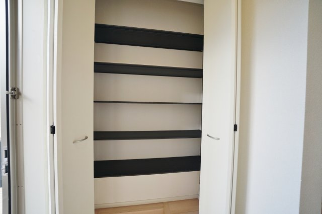 【横浜市旭区市沢町221-1全2棟新築戸建て】★仲介手数料無料★（市沢小学校・左近山中学校）の収納