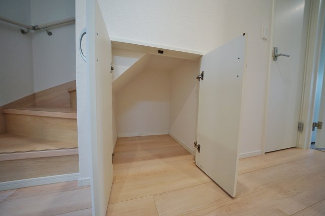 【横浜市旭区市沢町221-1全2棟新築戸建て】★仲介手数料無料★（市沢小学校・左近山中学校）の収納