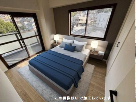 イーストヒルズ矢野壱番館の寝室|大きな窓から入る陽射しで、さわやかなスタートが切れます