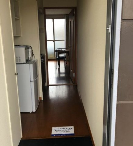 毎日通る玄関はこちらです