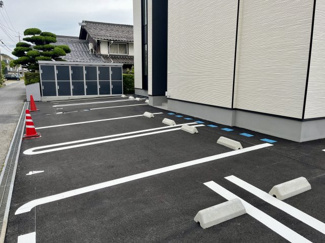 【駐車場】