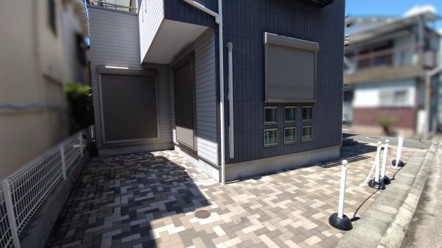 尼崎市浜　中古戸建の駐車場