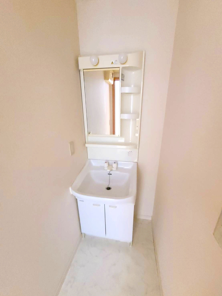 ブルージュの独立洗面台