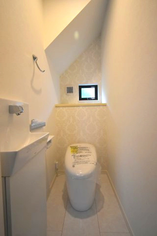 関町南2丁目・新築戸建・2号棟のトイレ