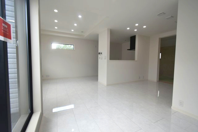 関町南2丁目・新築戸建・2号棟の居間・リビング