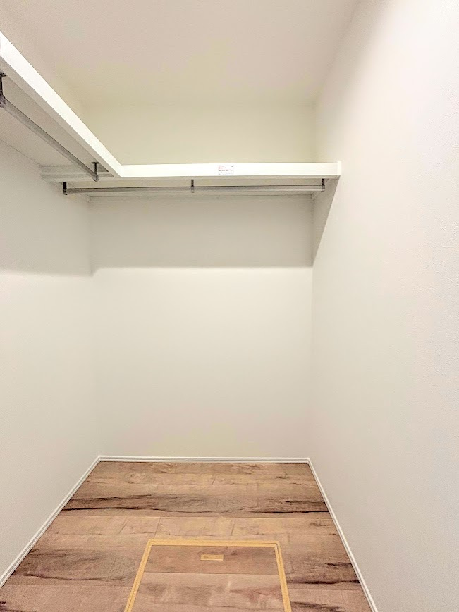 港南区港南台８丁目　新築戸建ての収納|◆大容量のウォークインクローゼットがあれば、室内にタンスなどを置かなくて済み、室内がスッキリします！
