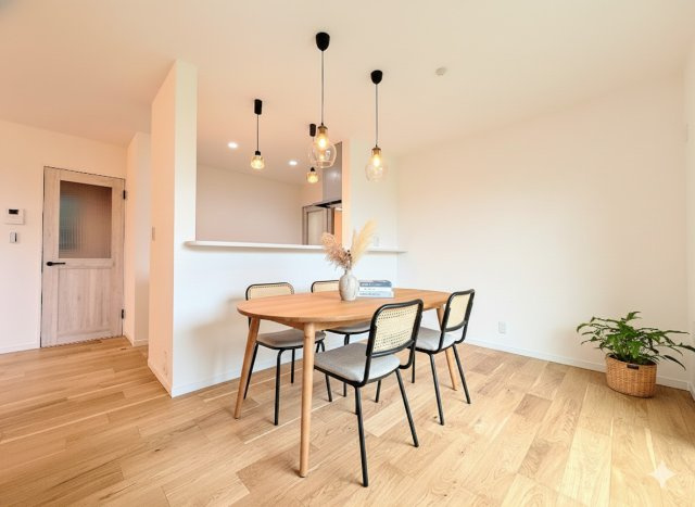 泉区新橋町　新築戸建て