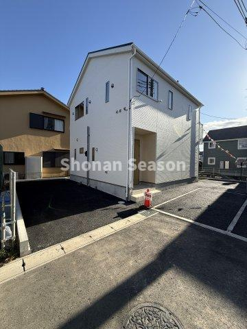 【外観】 | 耐震+制震装置で繰り返す地震に強い４LDK新築戸建て◎
完成済みにつき、内覧可能です！