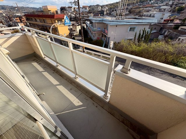 ファミール聖和のバルコニー